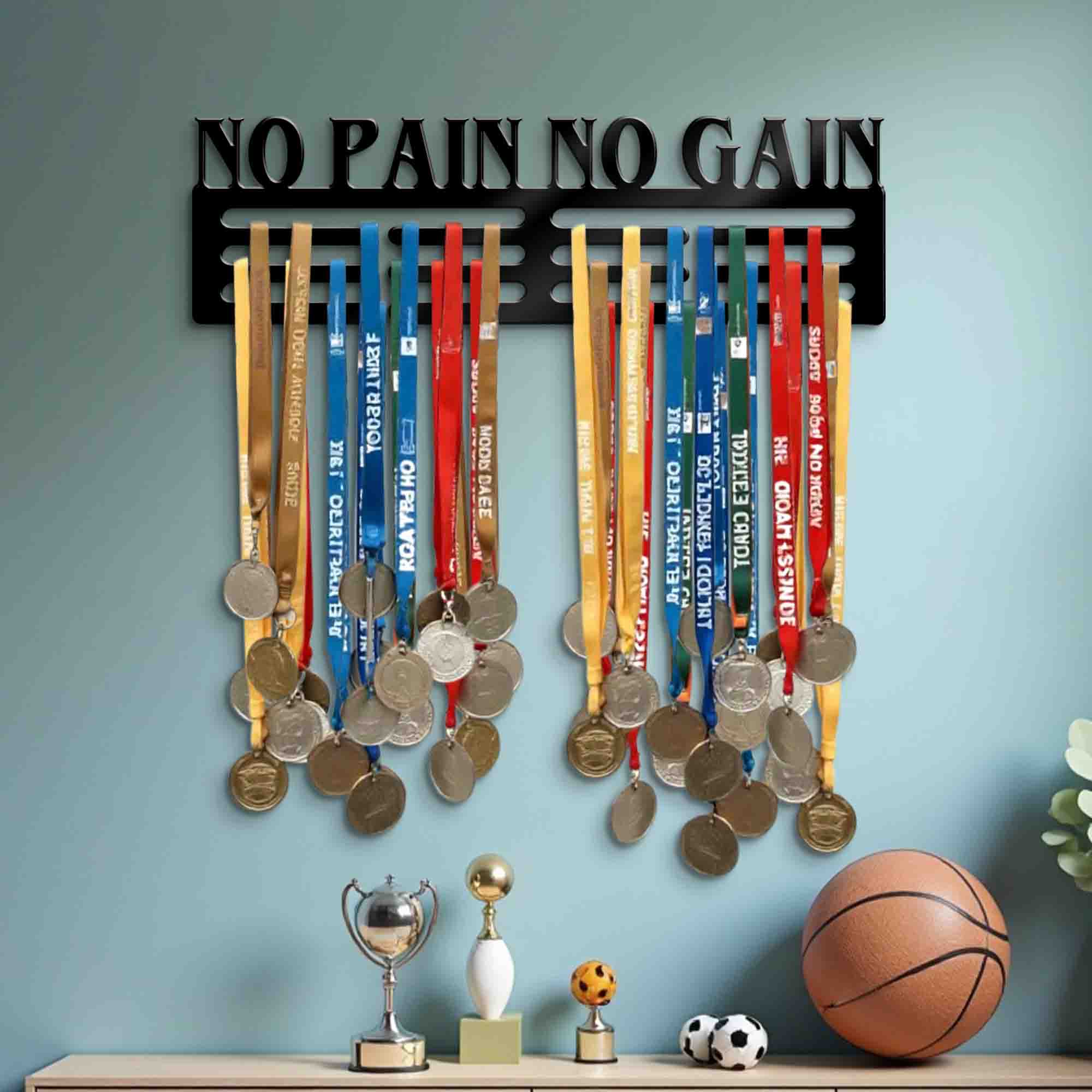 No Pain No Gain Saying Hanger for Medals - Sports Achievement Hanging Decor - Quotes Hanger - Dad Gifts for Son - Wall Mounting Medal Hanger